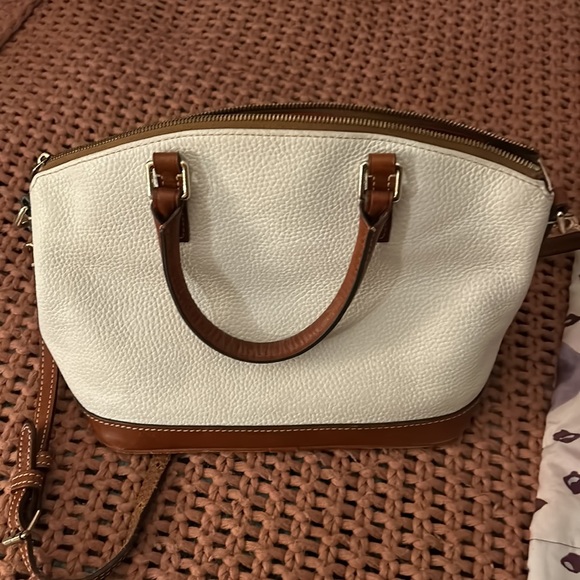 Dooney and Bourke bag - Picture 2 of 2